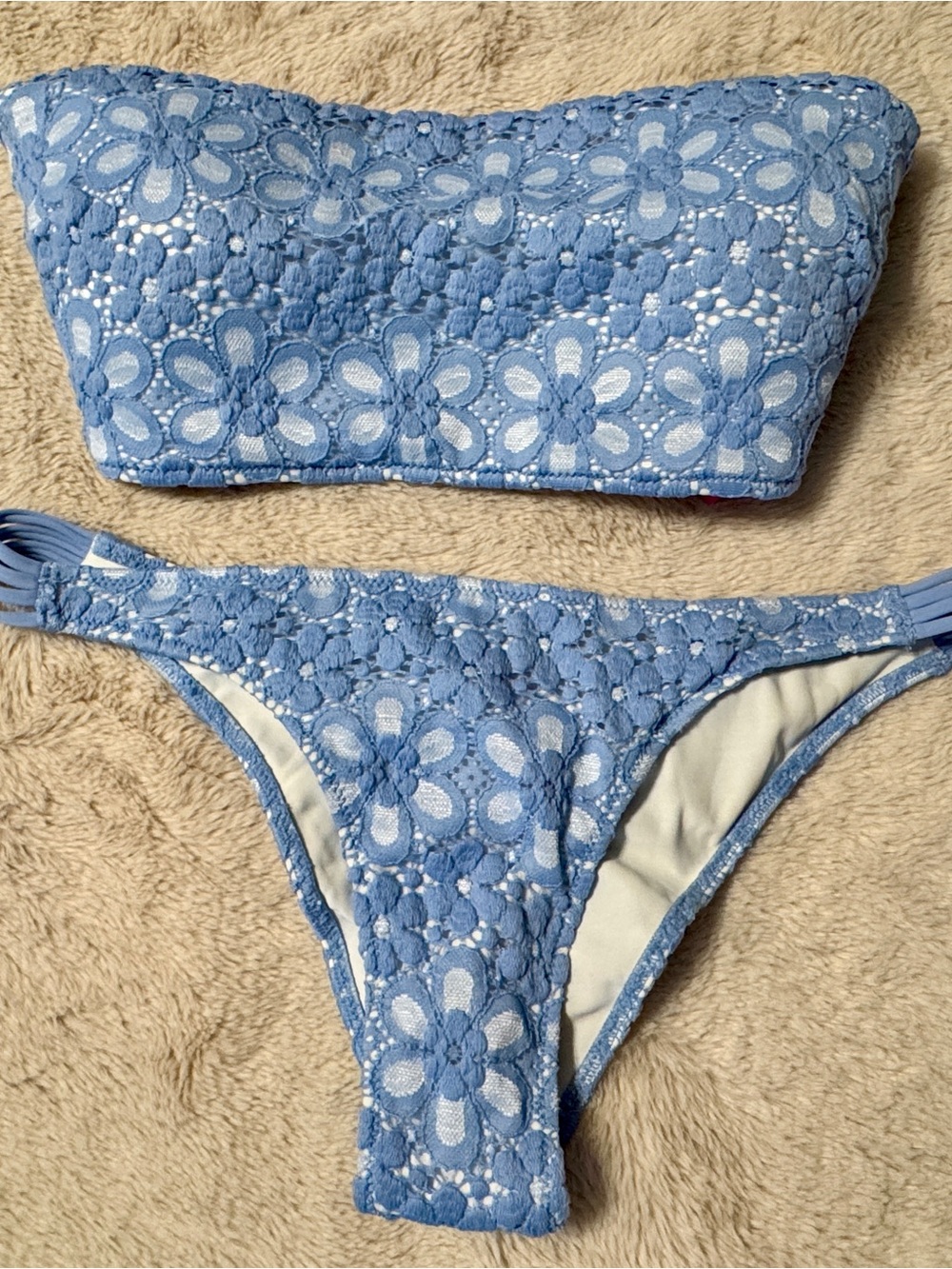 Victoria's Secret Bikini Set Strappy Itsy Blue Floral Lace Cheeky Bandeau 6 8 M - Picture 1 of 8